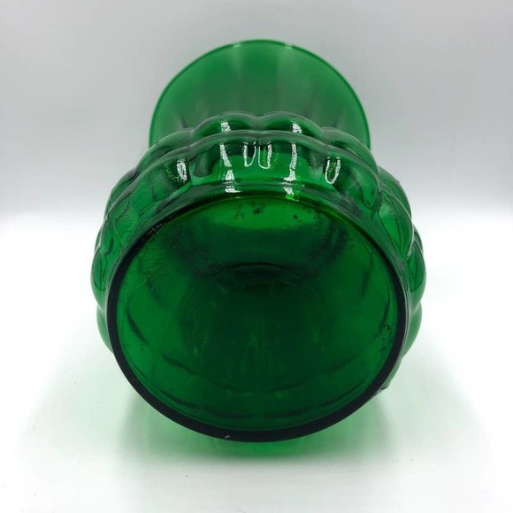 Vintage Emerald Green Glass Flower Vase - Picture 4 of 9